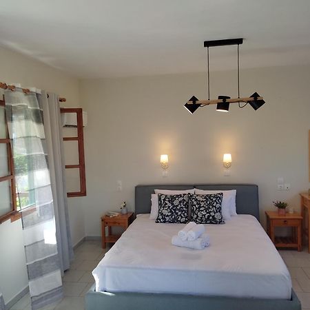 Dafnes Hotel Skopelos Buitenkant foto