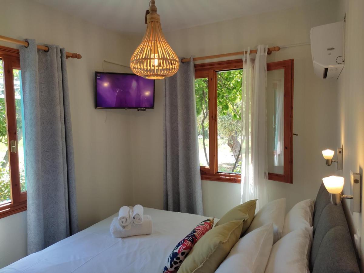 Dafnes Hotel Skopelos Buitenkant foto