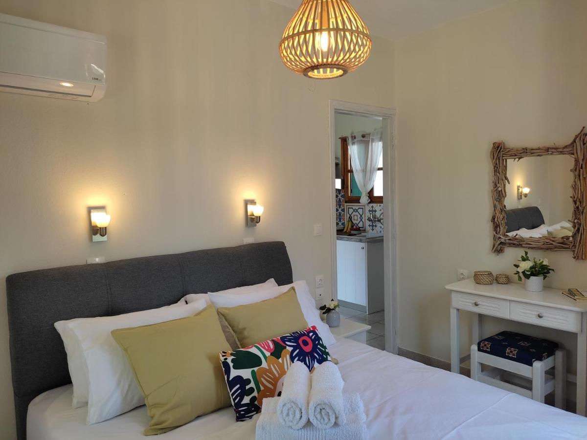 Dafnes Hotel Skopelos Buitenkant foto