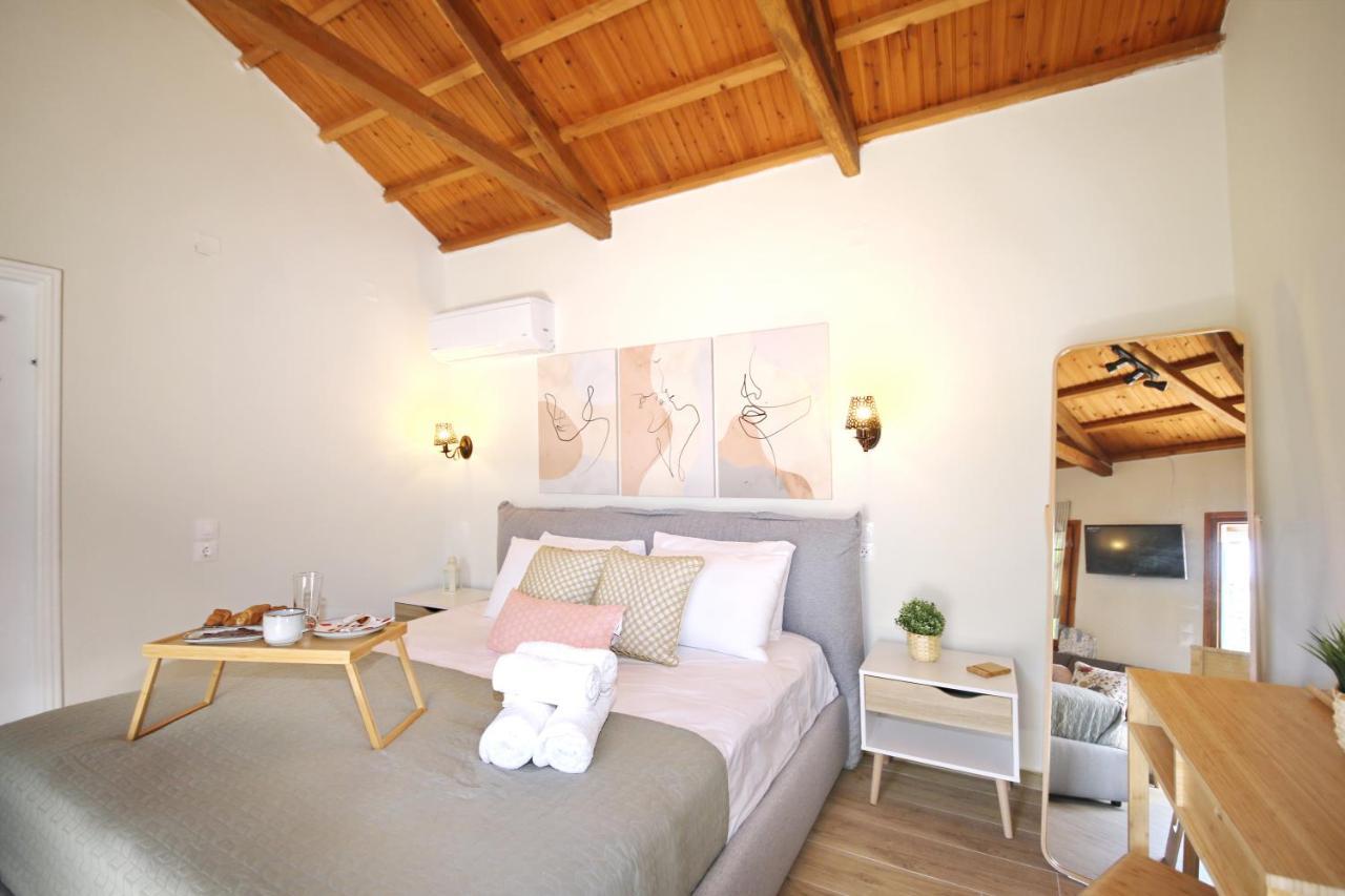 Dafnes Hotel Skopelos Buitenkant foto
