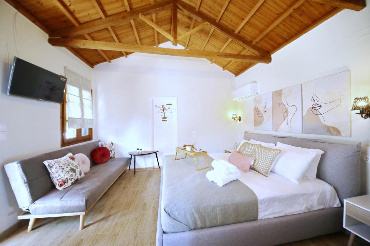 Dafnes Hotel Skopelos Buitenkant foto
