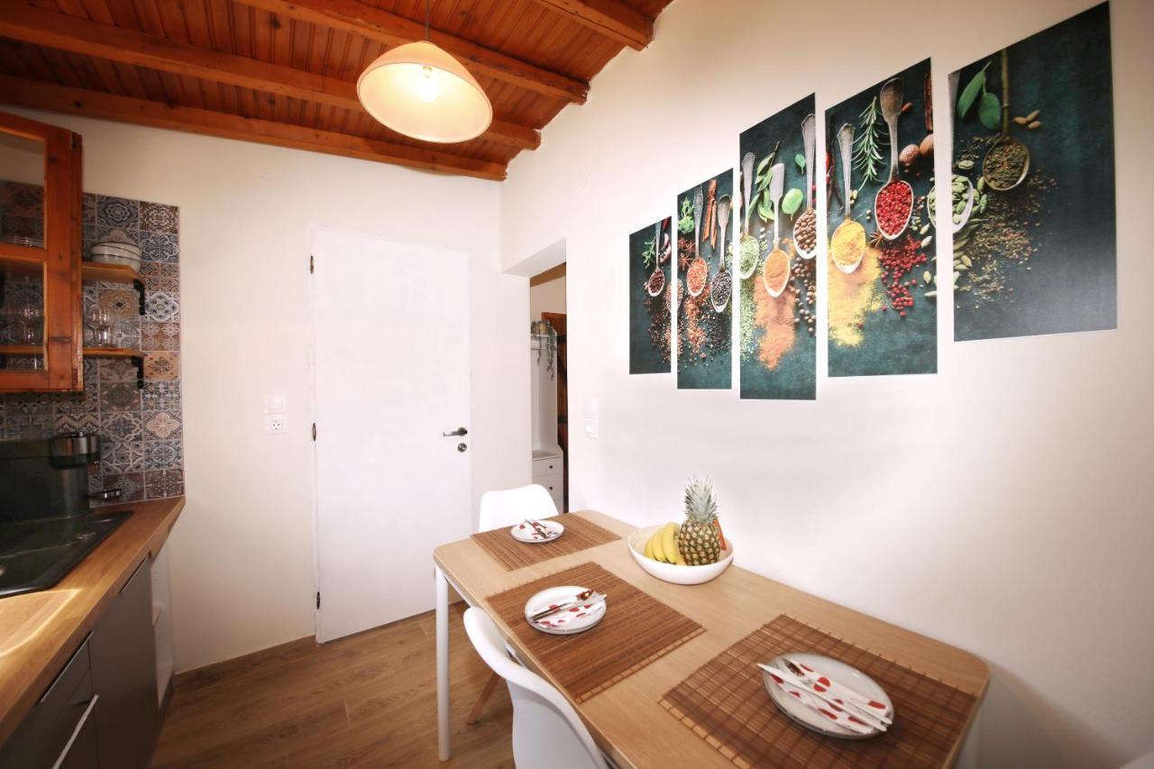 Dafnes Hotel Skopelos Buitenkant foto