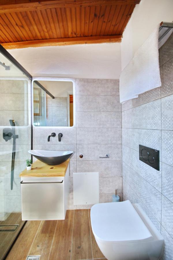 Dafnes Hotel Skopelos Buitenkant foto