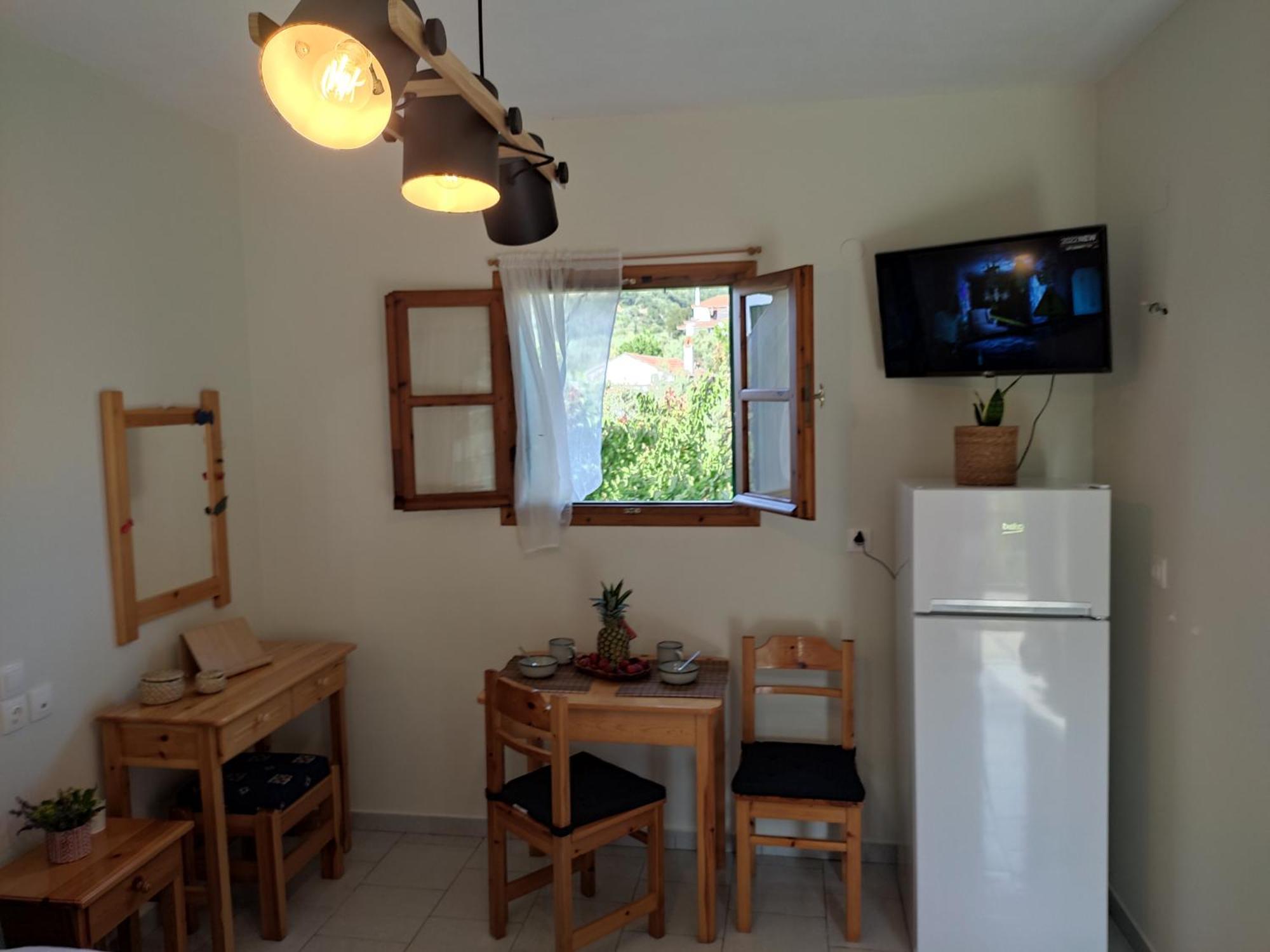 Dafnes Hotel Skopelos Buitenkant foto